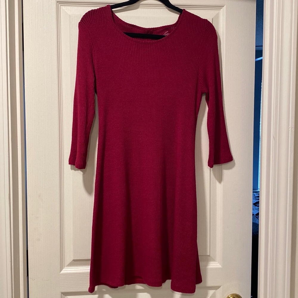 NWOT Alya S Maroon Long Sleeve Ribbed Sweater Dress